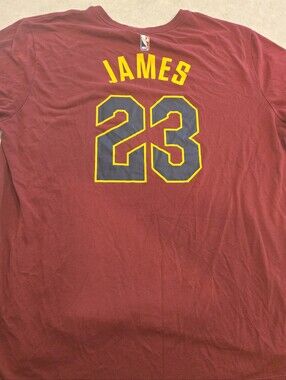 LeBron James - Cleveland Cavaliers - Nike XXL T-Shirt